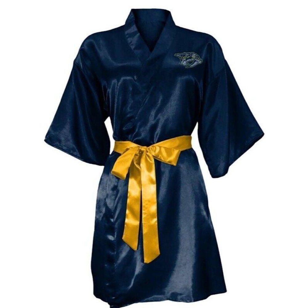 NHL Nashville Predators Womens Size L/XL Short Sleeve Kimono Bath Bed Blue Robe